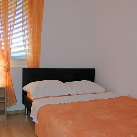Apartman Husic Pag Town Kamer foto
