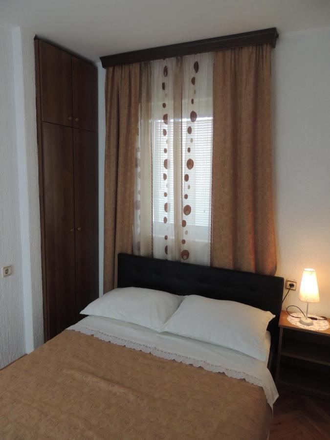 Apartman Husic Pag Town Buitenkant foto