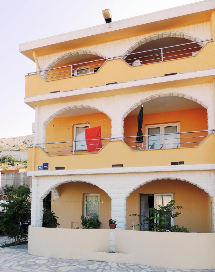 Apartman Husic Pag Town Buitenkant foto