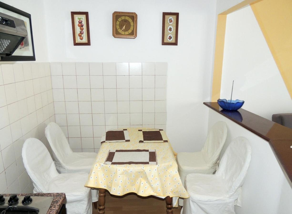 Apartman Husic Pag Town Buitenkant foto
