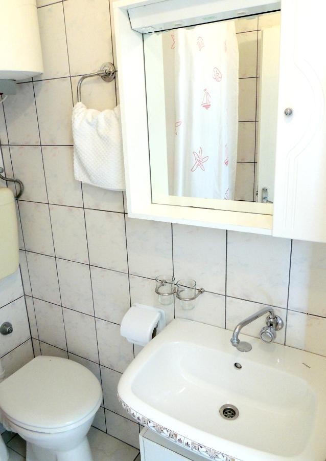 Apartman Husic Pag Town Buitenkant foto