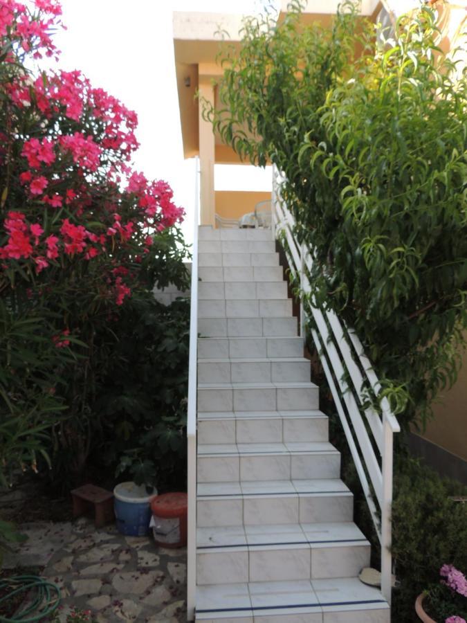 Apartman Husic Pag Town Buitenkant foto