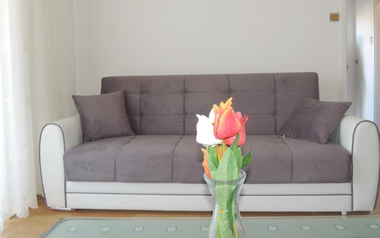 Apartman Husic Pag Town Buitenkant foto