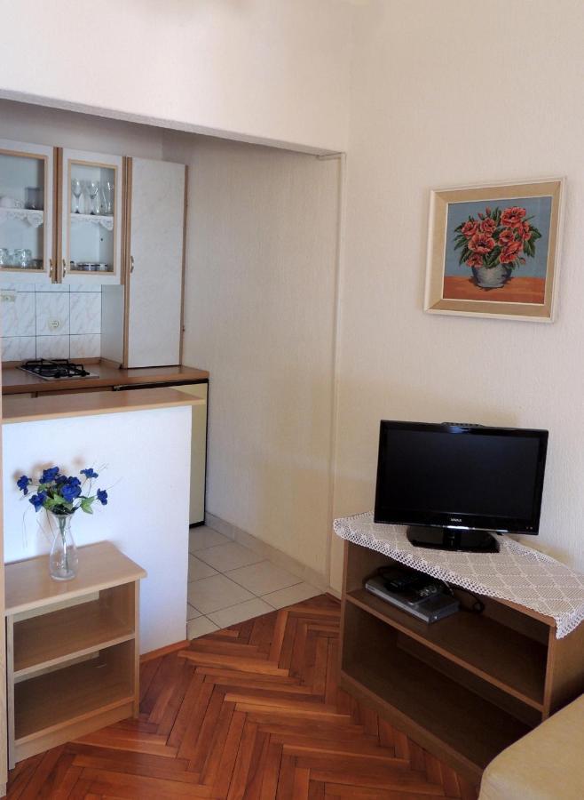 Apartman Husic Pag Town Buitenkant foto