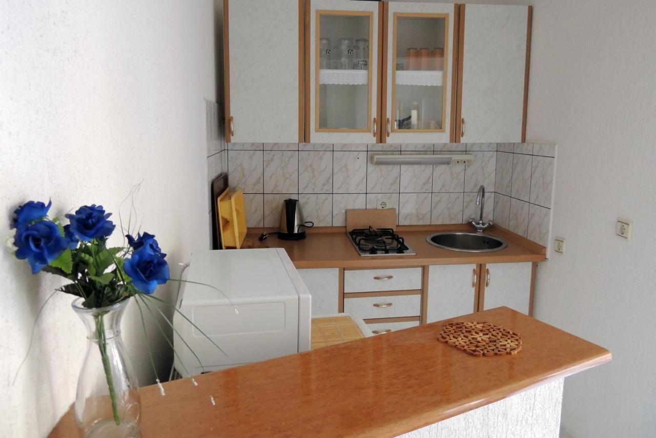 Apartman Husic Pag Town Buitenkant foto