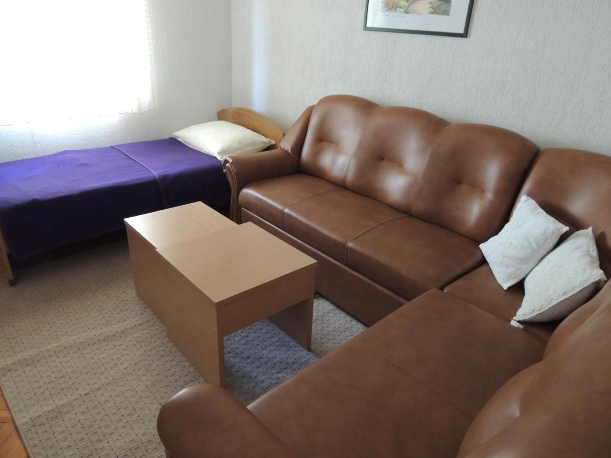 Apartman Husic Pag Town Buitenkant foto