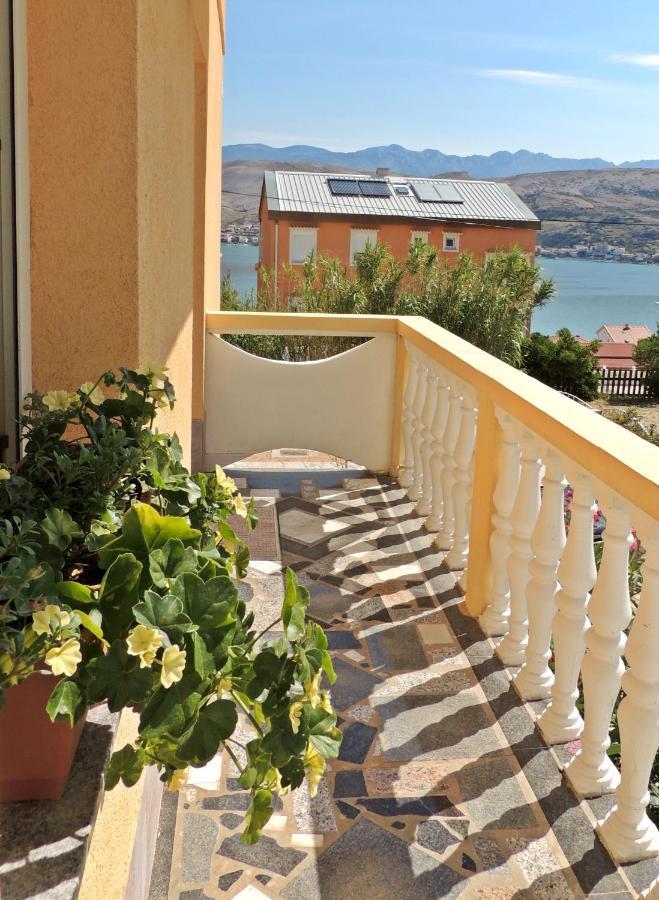 Apartman Husic Pag Town Buitenkant foto
