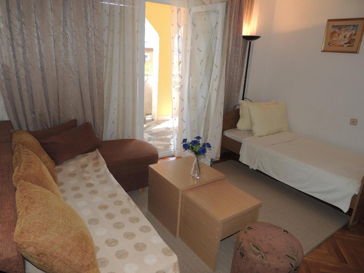 Apartman Husic Pag Town Buitenkant foto